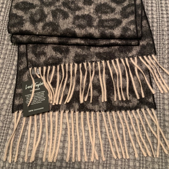 Lord and Taylor/Cashmere scarf - Picture 3 of 5